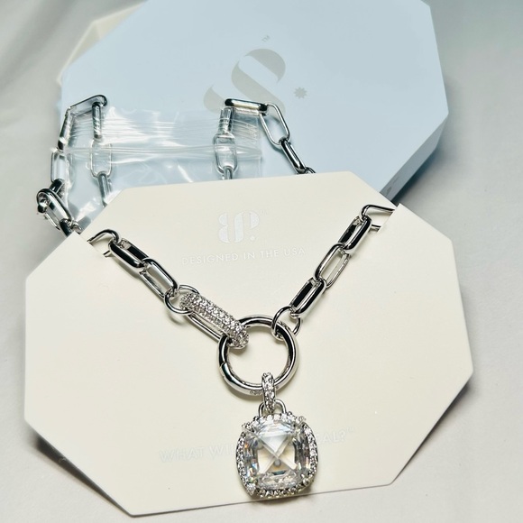 Bomb Party Necklace NK11605 Cubic Zirconia on Rhodium Plating - Picture 5 of 5